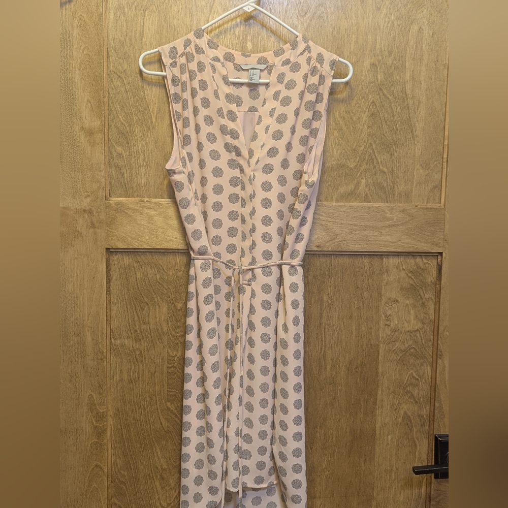 Fun And Casual Dot Sleeveless Dress  Size 12